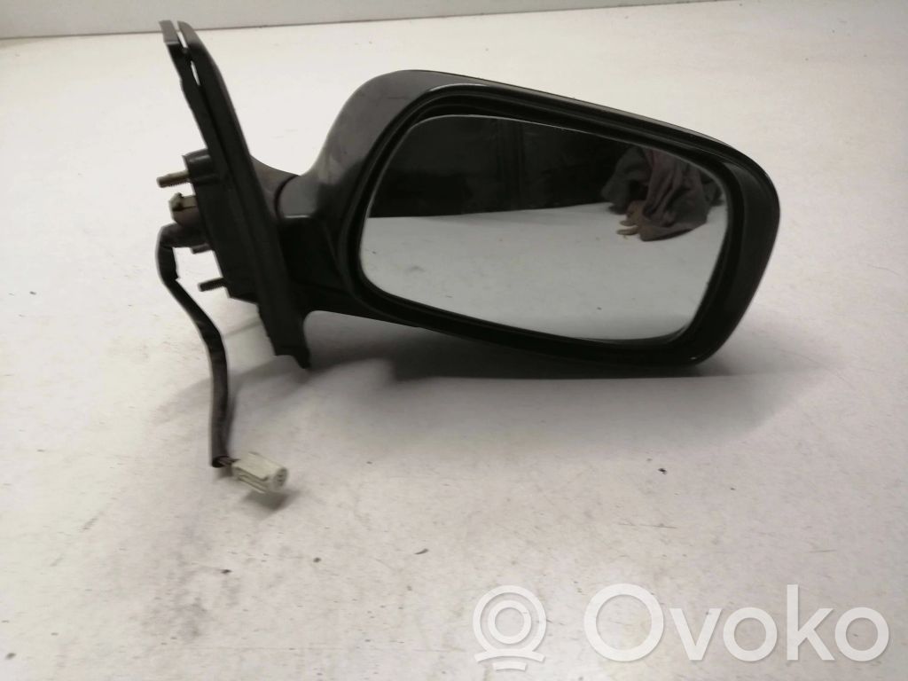 Toyota Corolla E120 E130 Front door electric wing mirror 