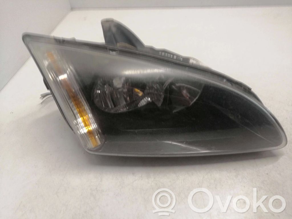 Ford Focus Scheinwerfer 