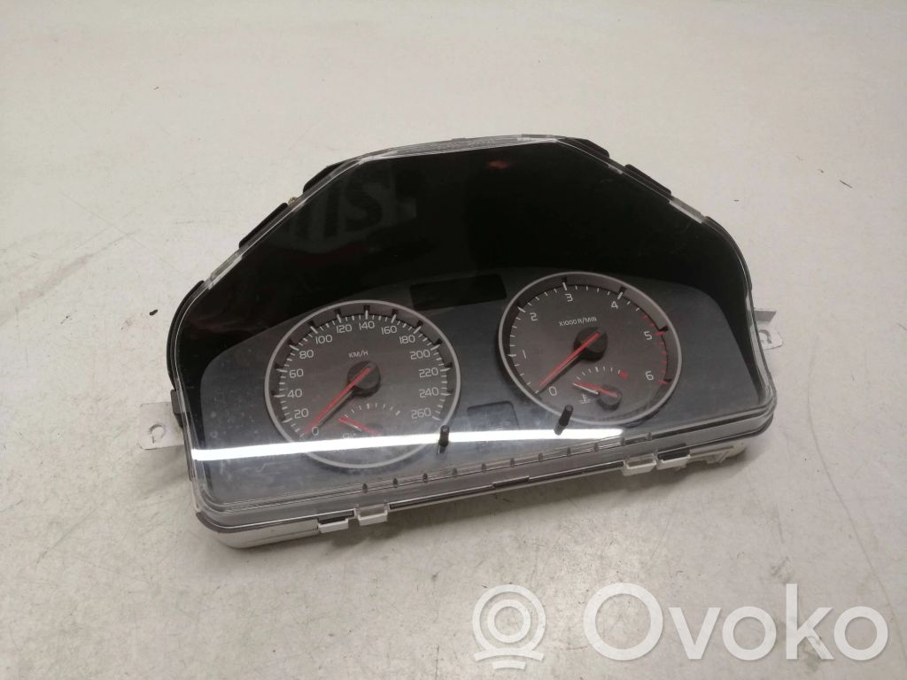 Volvo V50 Speedometer (instrument cluster) 