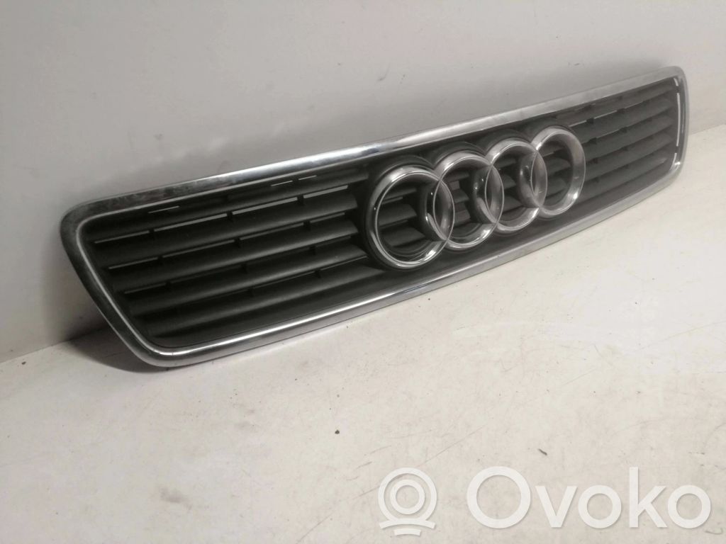 Audi A4 S4 B5 8D Front grill 
