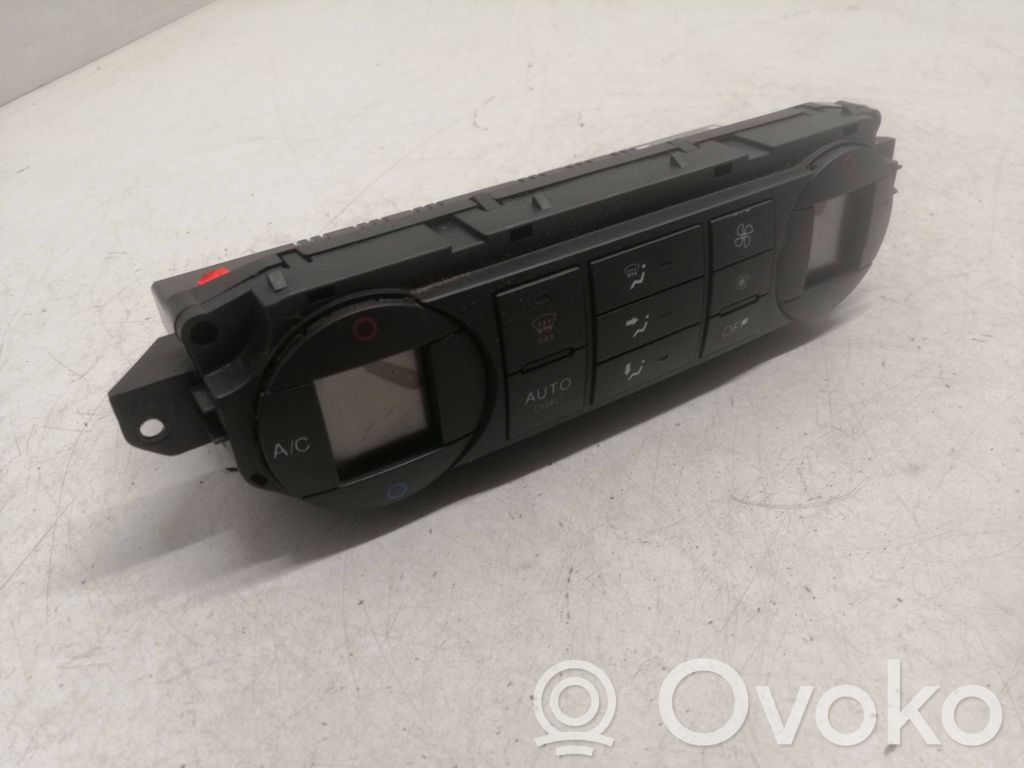 Ford C-MAX I Climate control unit 