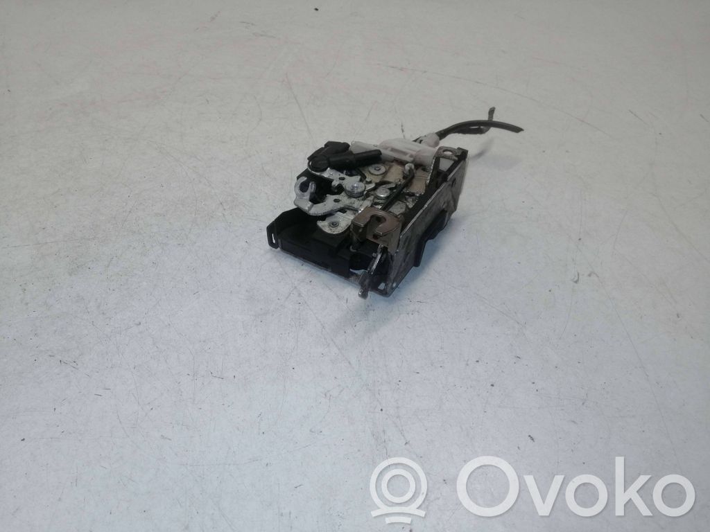Audi A3 S3 8L Priekšpusē slēdzene 