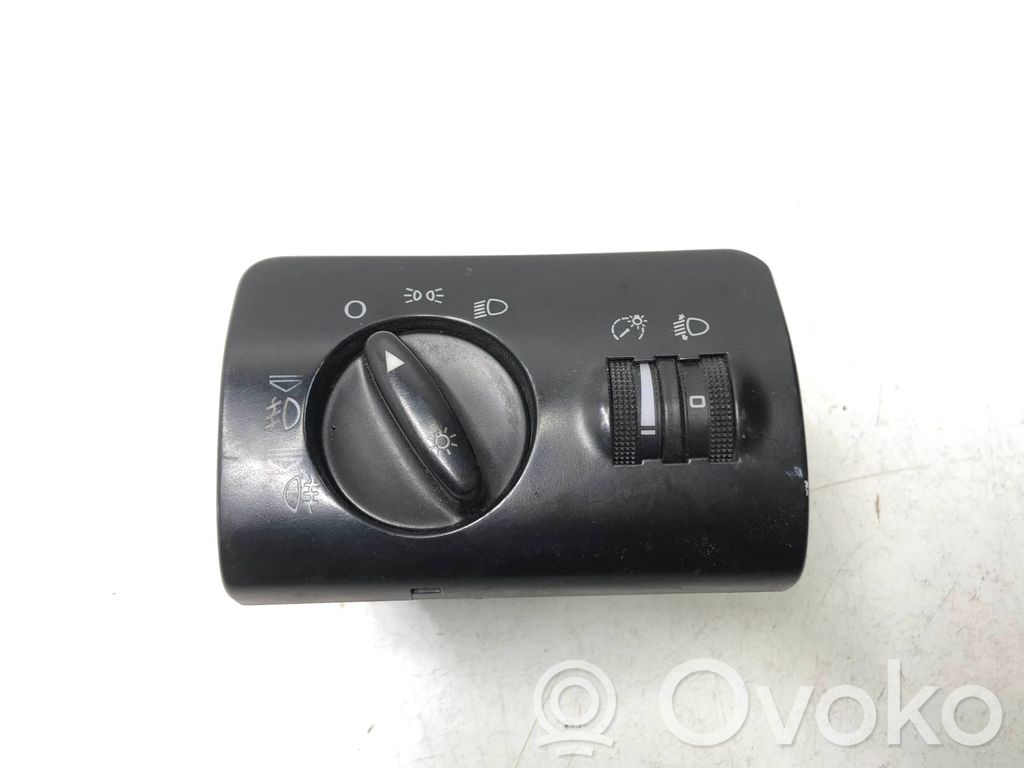 Audi A6 S6 C5 4B Light switch 