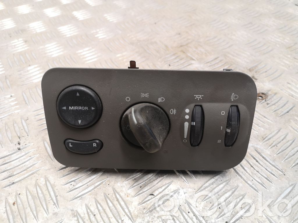 Chrysler Voyager Light switch 