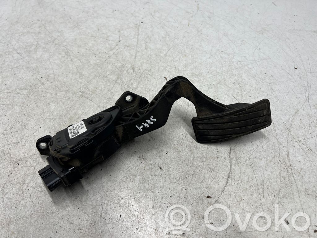 Suzuki SX4 Kaasupoljin 