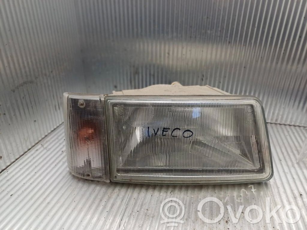 Iveco Daily 30.8 - 9 Faro/fanale 