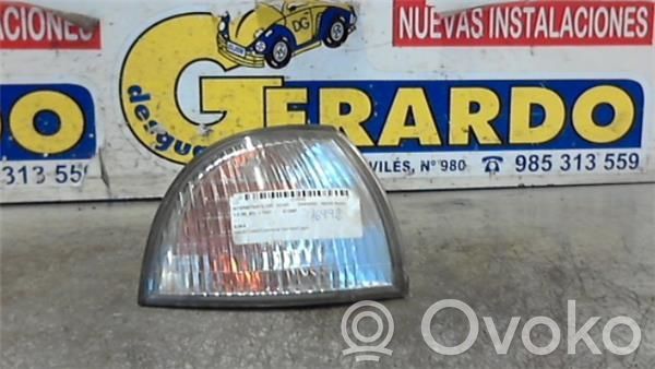 Clignotant avant