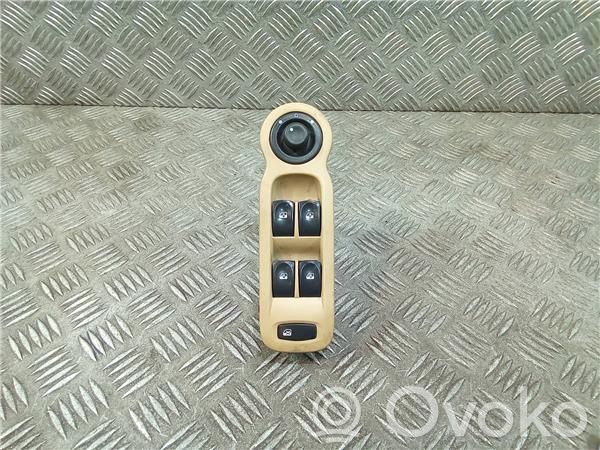 Renault Modus Interruptor del elevalunas eléctrico 