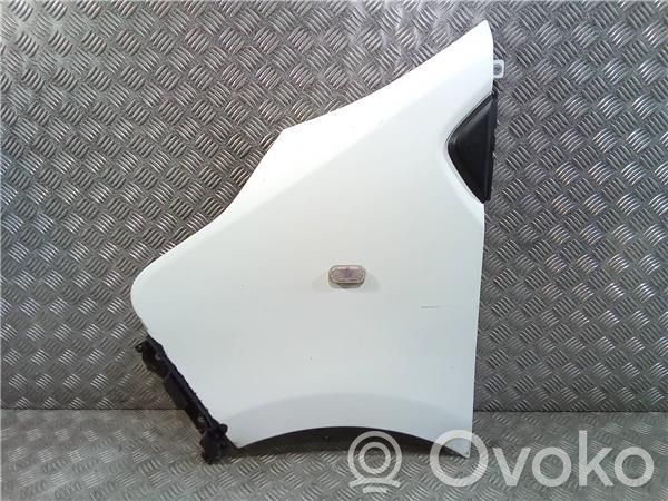 Opel Vivaro Contur aripă față 