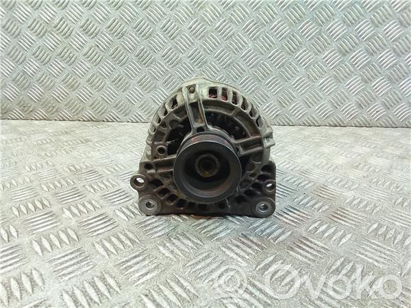 Seat Leon (1M) Generatorius 