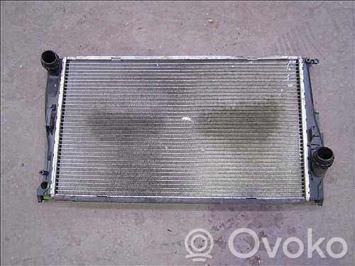 Radiador del aceite del motor