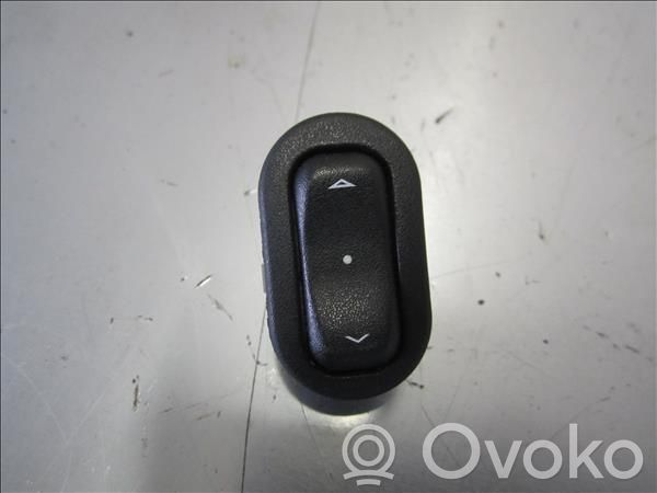 Opel Corsa C Electric window control switch 