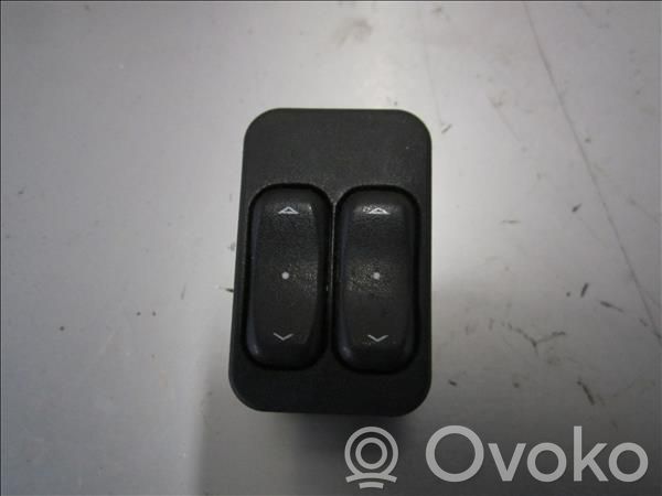Opel Corsa C Sähkötoimisen ikkunan ohjauskytkin 