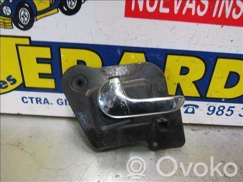 Opel Meriva A Rear door interior handle 