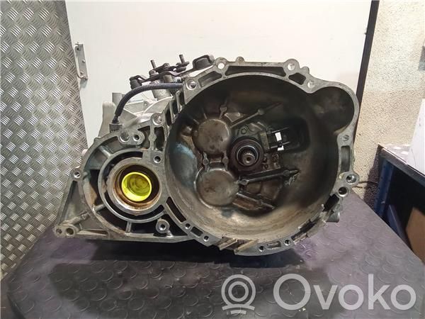 Hyundai Tucson JM Manual 5 speed gearbox 