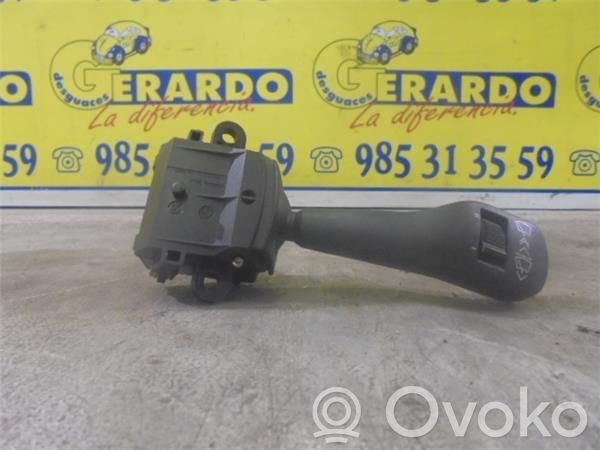 Interruptor del limpiaparabrisas   8363664