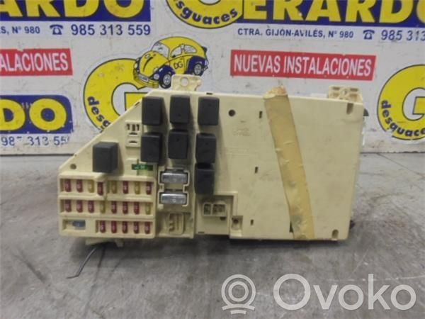 Chrysler Stratus Fuse module 
