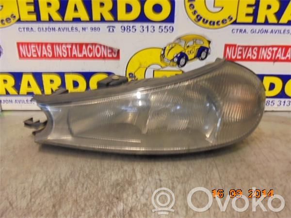 Ford Mondeo MK II Phare frontale 