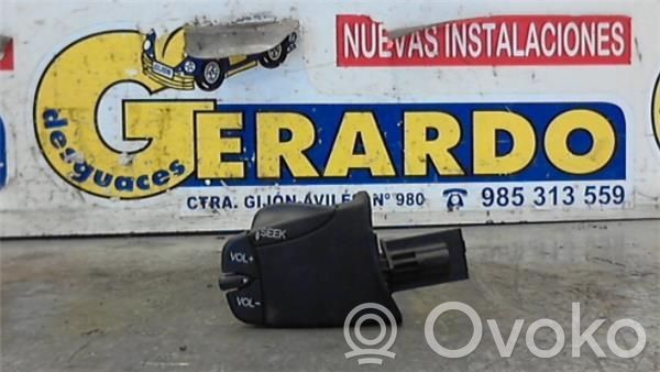 Ford Focus Cadre, panneau d'unité radio / GPS
