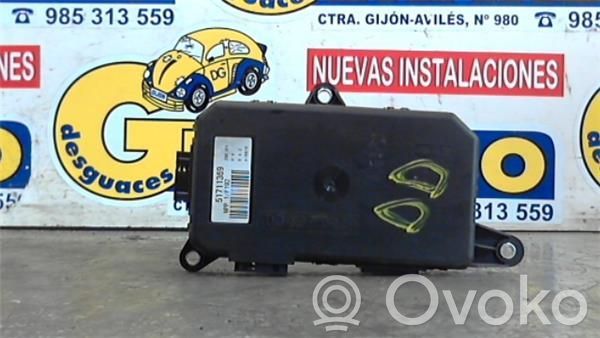 Unidad de control de puerta   51711369