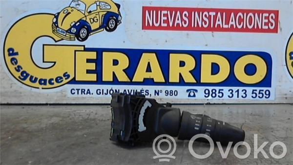 Nissan X-Trail T30 Interruptor del limpiaparabrisas 