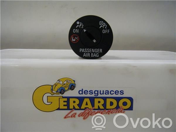 Opel Astra J Comutator pornit/oprit airbag pasager 