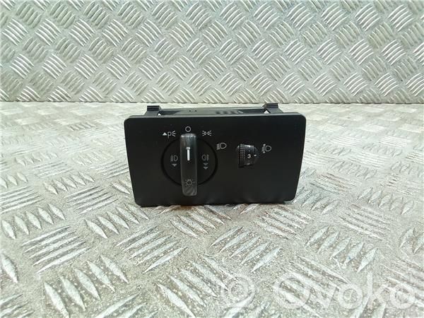 Lichtschalter   1S7T13A024BB