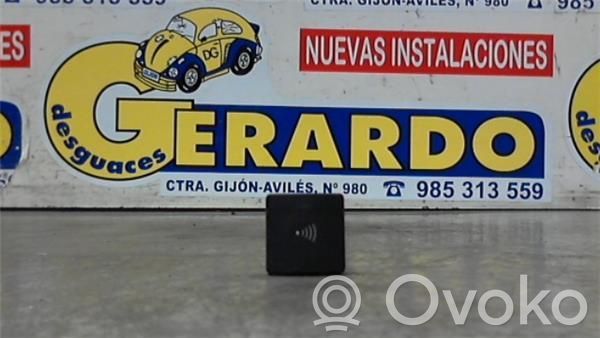 Peugeot 607 Interruptor de control multifunción 