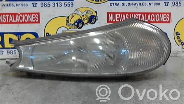 Ford Mondeo MK II Phare frontale 