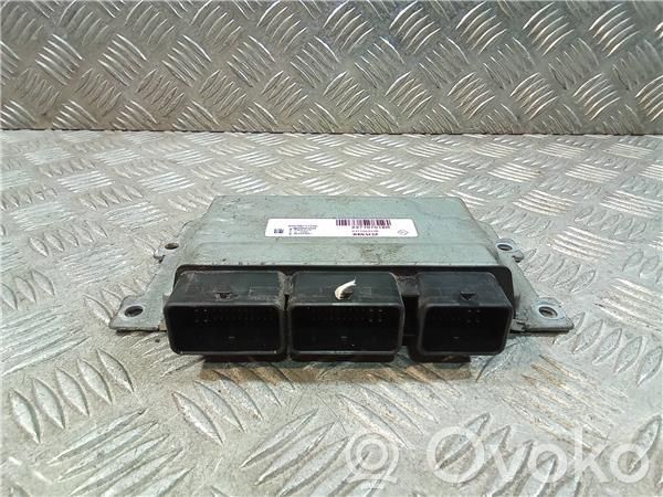 Dacia Sandero Unitate control motor/modul ECU 