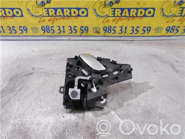 Manecilla interna puerta trasera