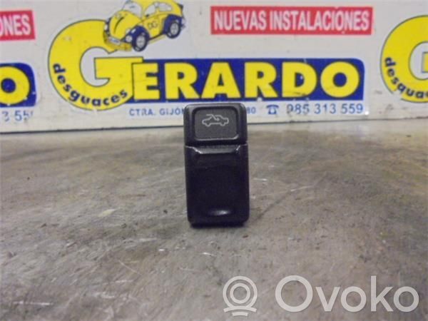 Volvo 850 Kattoluukun kytkin 