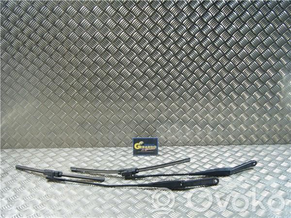 Wischerarm vorne   4M5117526AC,4M5117526CC