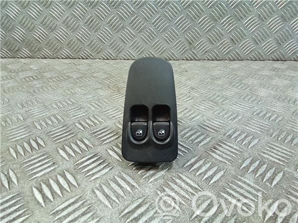 Lancia Ypsilon Electric window control switch 