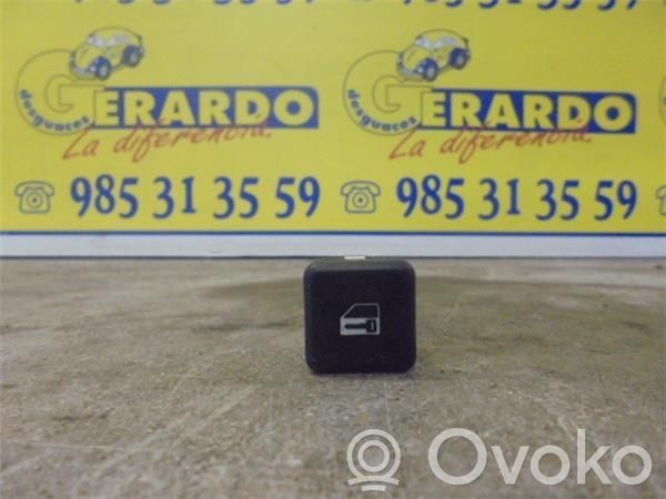 Interrupteur de verrouillage centralisé   8360828