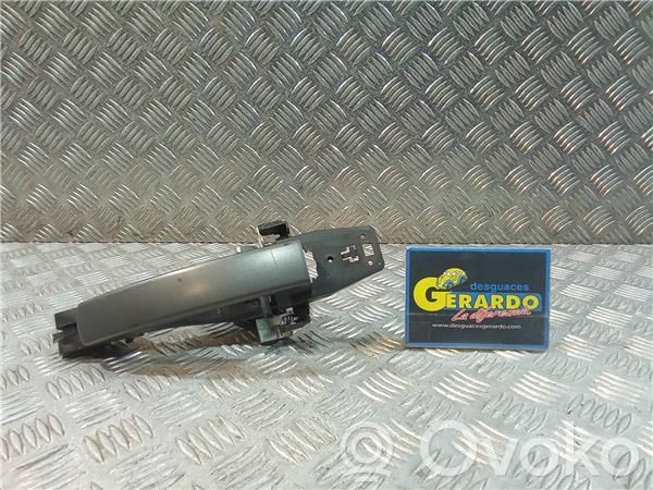 Land Rover Freelander 2 - LR2 Manecilla externa puerta trasera 