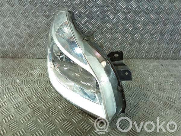 Renault Clio III Phare frontale