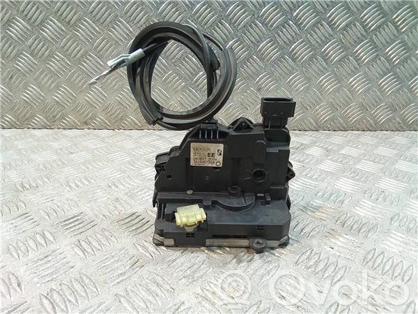 Opel Corsa D Etuoven lukon moottori 