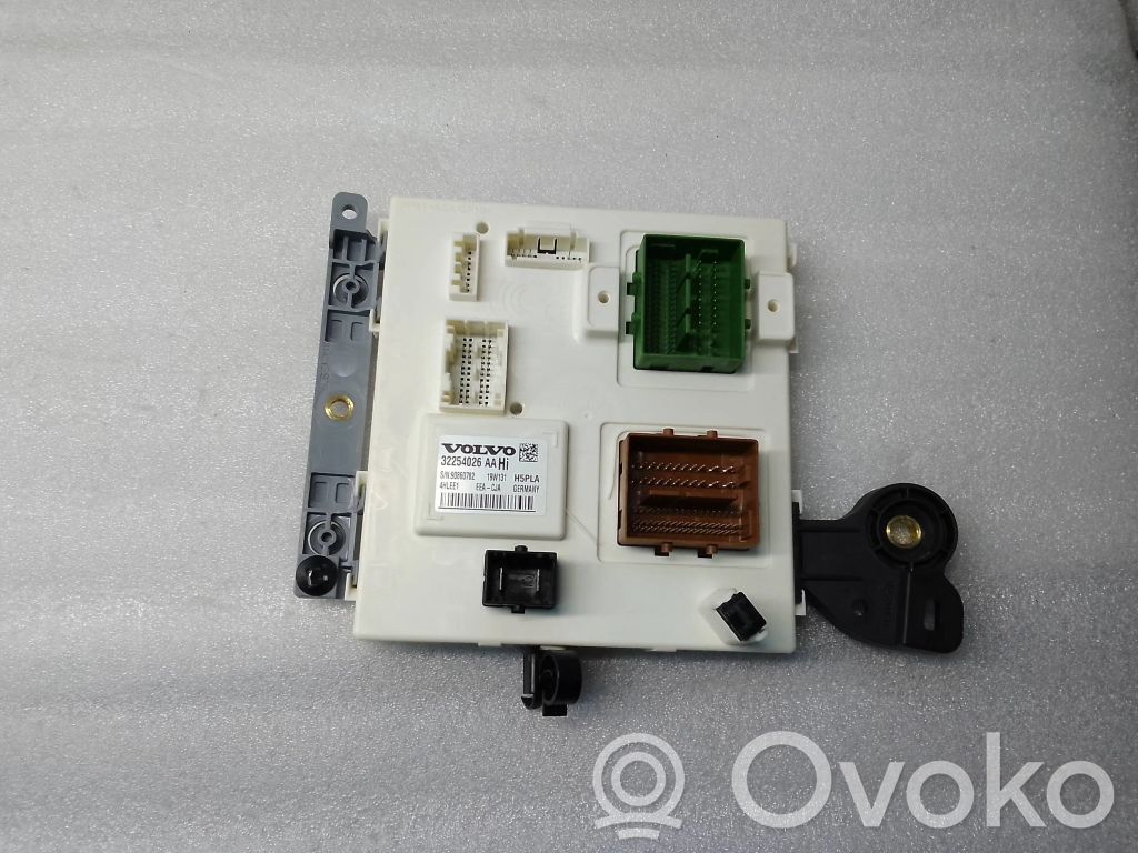 Volvo S90, V90 BSM Control unit 