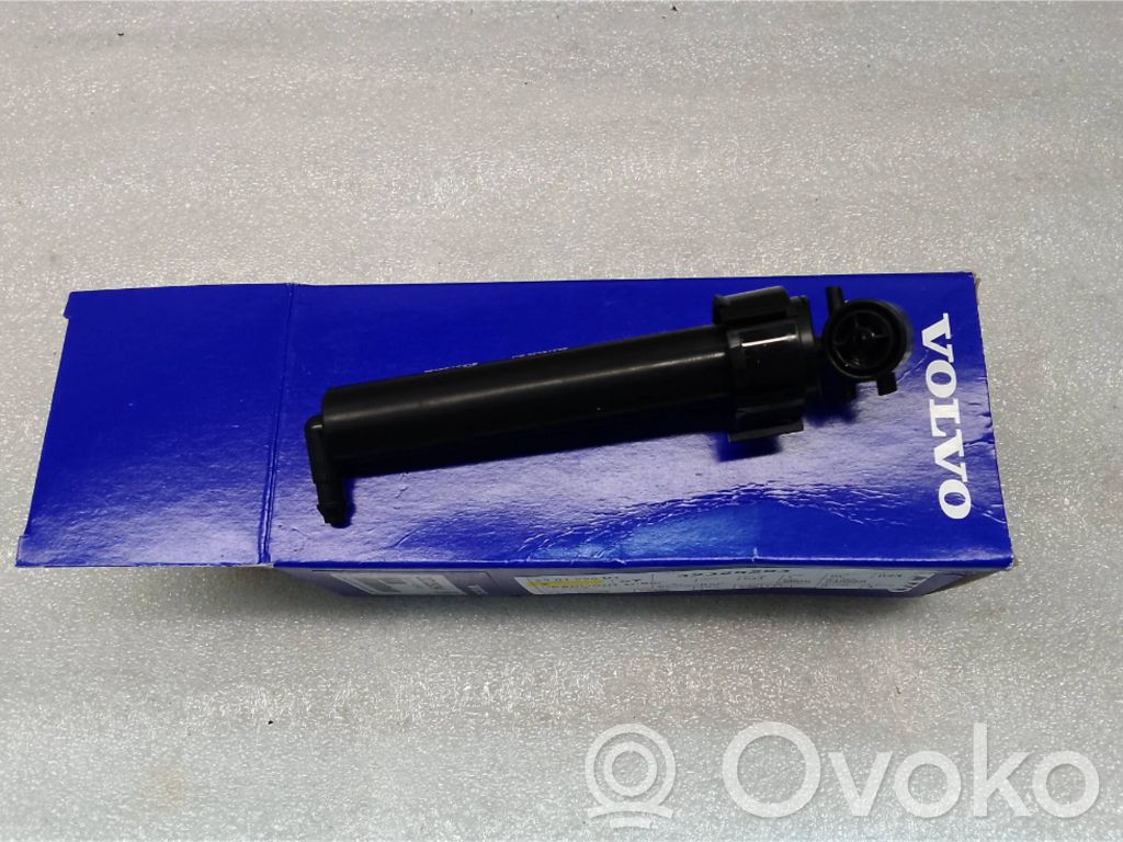 Volvo S60 Dysza spryskiwacza lampy przedniej 