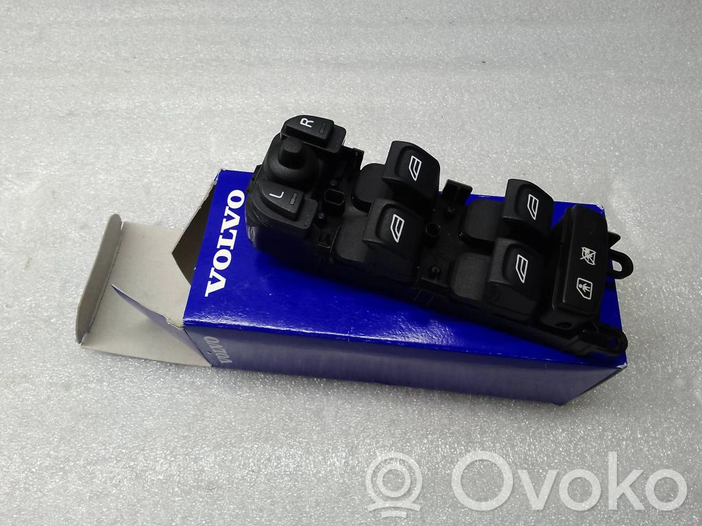 Volvo XC70 Electric window control switch 