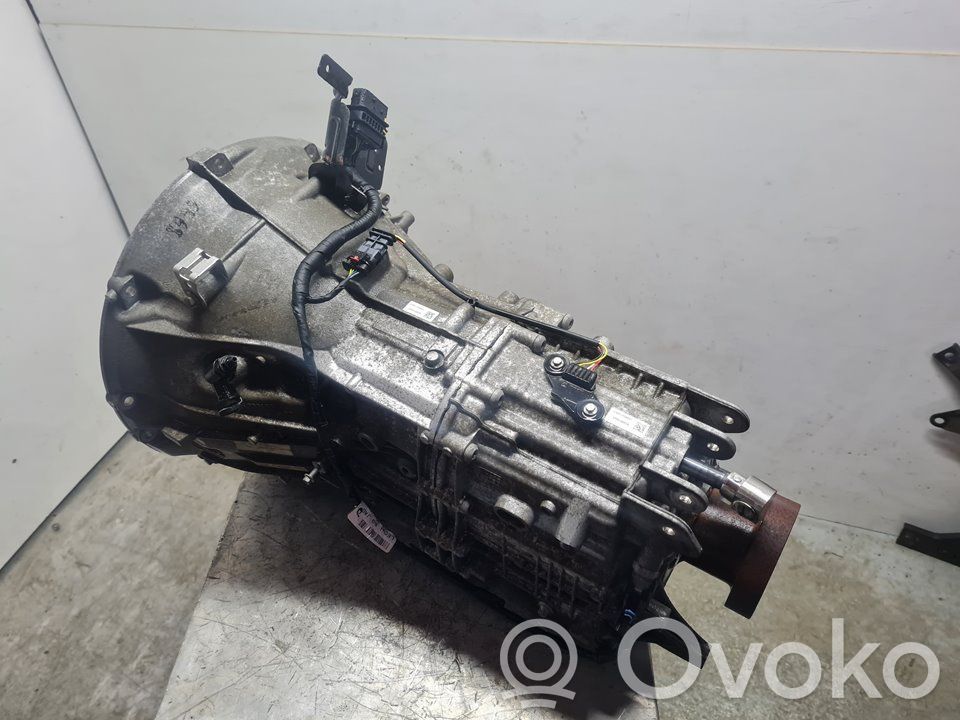 Jaguar XE Caja de cambios manual de 5 velocidades 