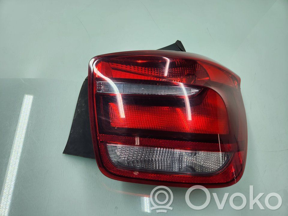 Rear/tail lights