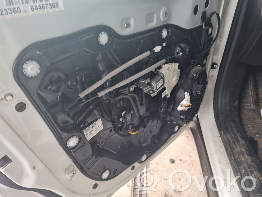 Jeep Renegade Macara geam față manuală 