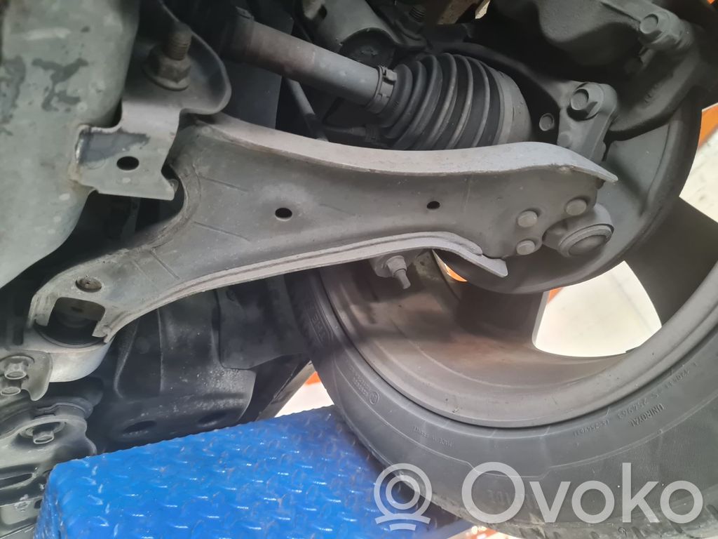 Chevrolet Captiva Braccio di controllo sospensione anteriore 