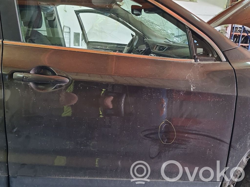 Nissan Qashqai Puerta delantera 