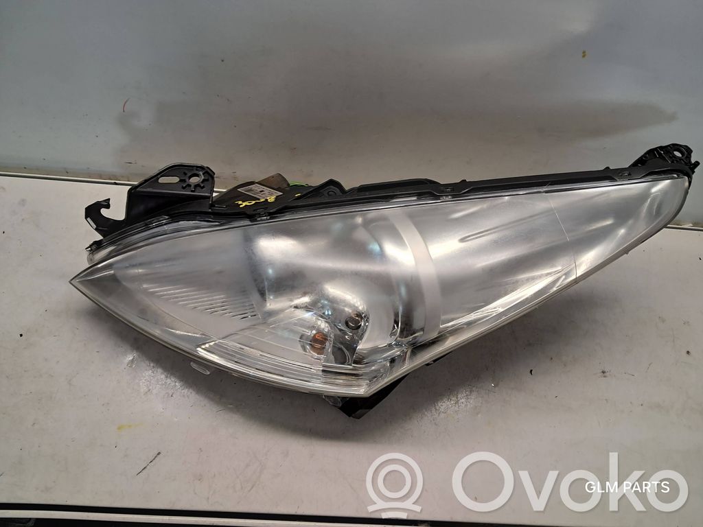 Peugeot 3008 I Lampa przednia 