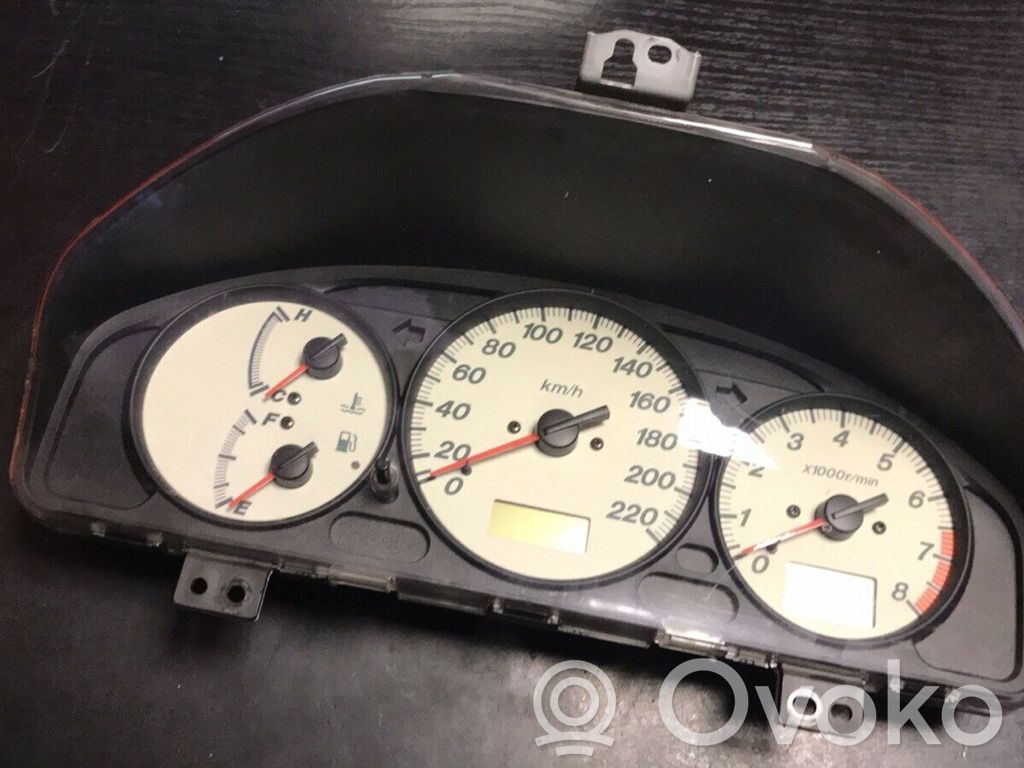 Mazda Premacy Speedometer (instrument cluster) 
