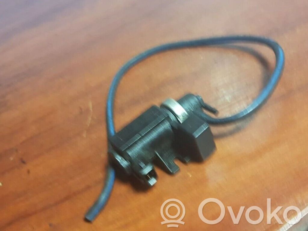 Solenoīda vārsts   2247906