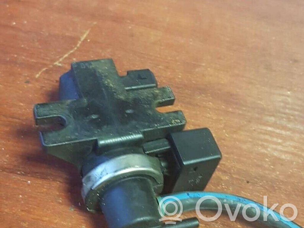Solenoīda vārsts   2247906
